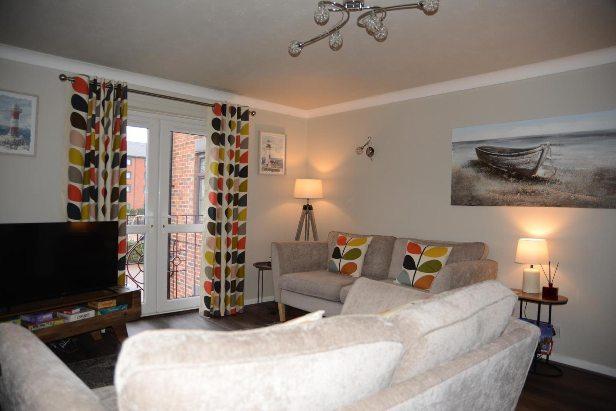 Appartement Peaceful Waterfront Apartment, Private Parking, Hull Marina *