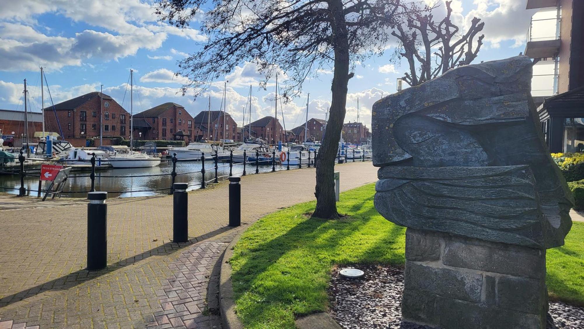 Peaceful Waterfront Apartment, Private Parking, Hull Marina Appartement *
